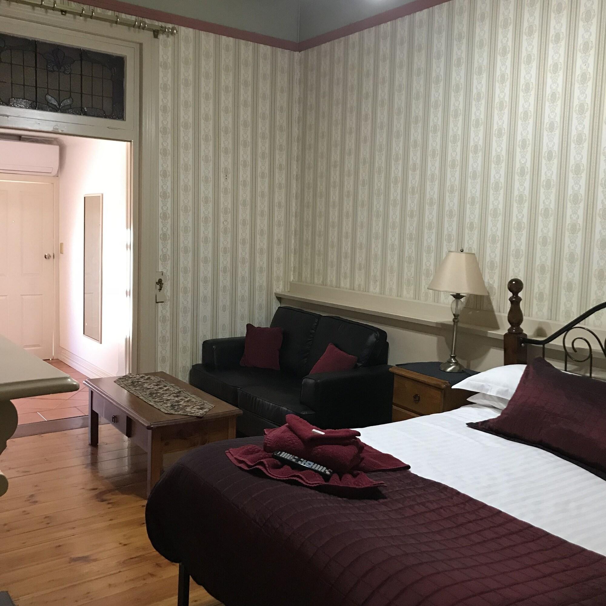 The Lodge Outback Motel Broken Hill Buitenkant foto