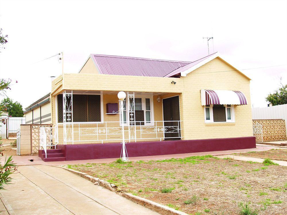 The Lodge Outback Motel Broken Hill Buitenkant foto